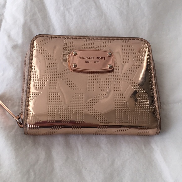 Michael Kors Handbags - Michael Kors Rose Gold Mini wallet